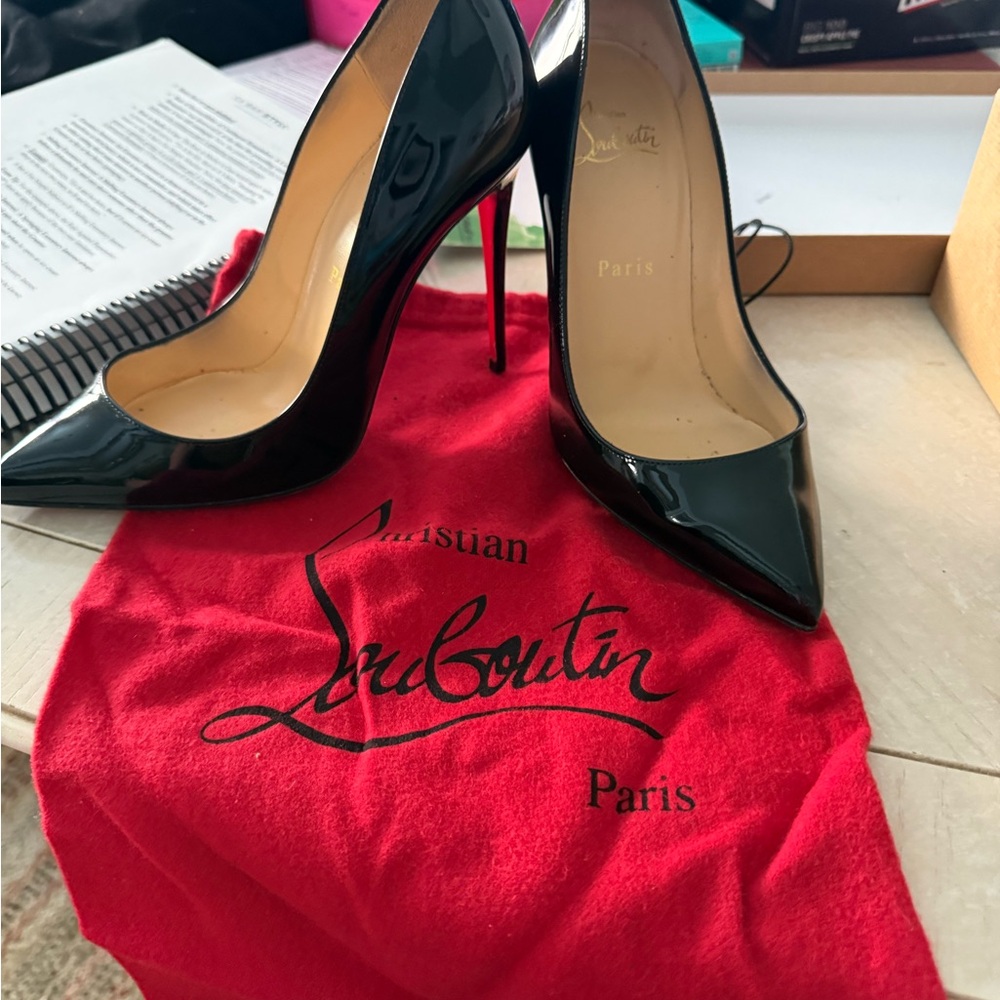 Christian Louboutin So Kate